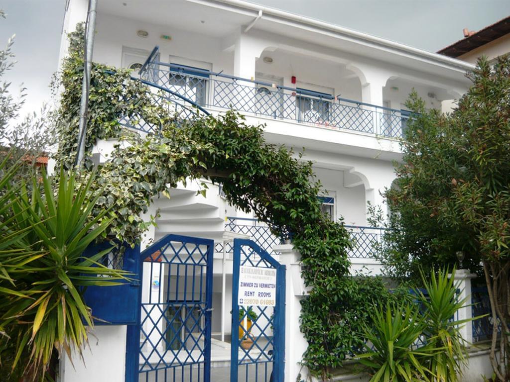 Villa Stegiovana スタブロス エクステリア 写真